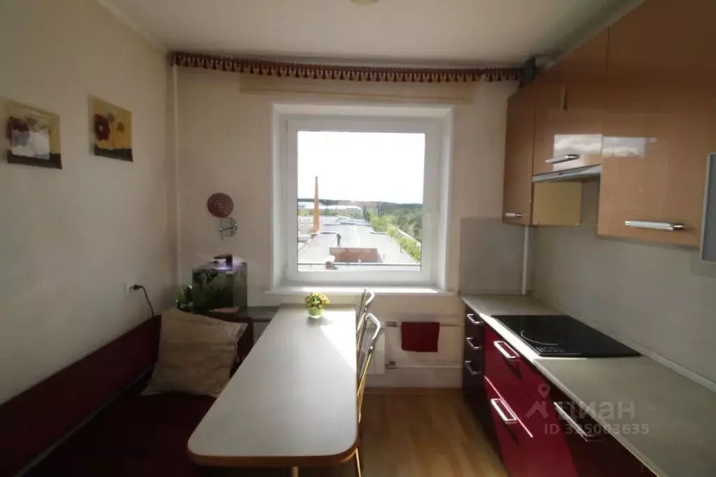 2-к кв. Челябинская область, Челябинск ул. Коммуны, 139 (51.7 м) - Фото 1