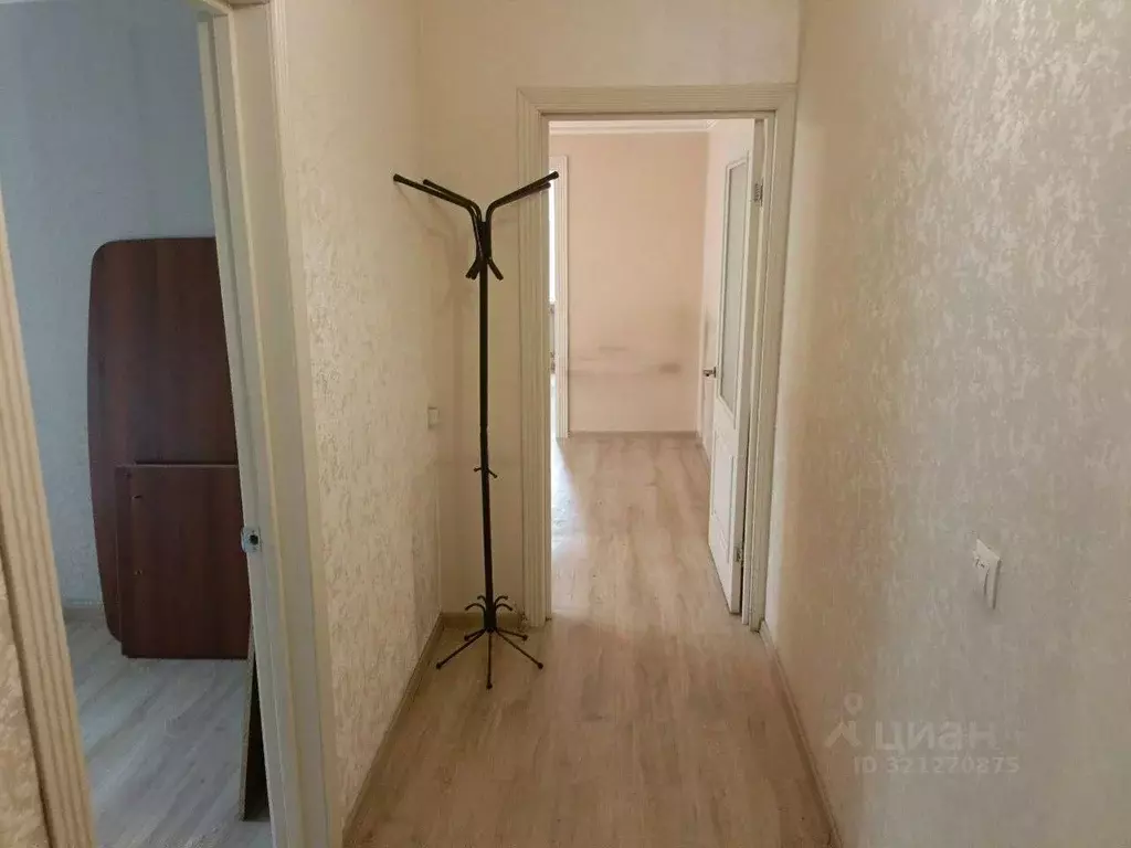 4-к кв. Хакасия, Абакан ул. Тараса Шевченко, 58 (61.7 м) - Фото 0