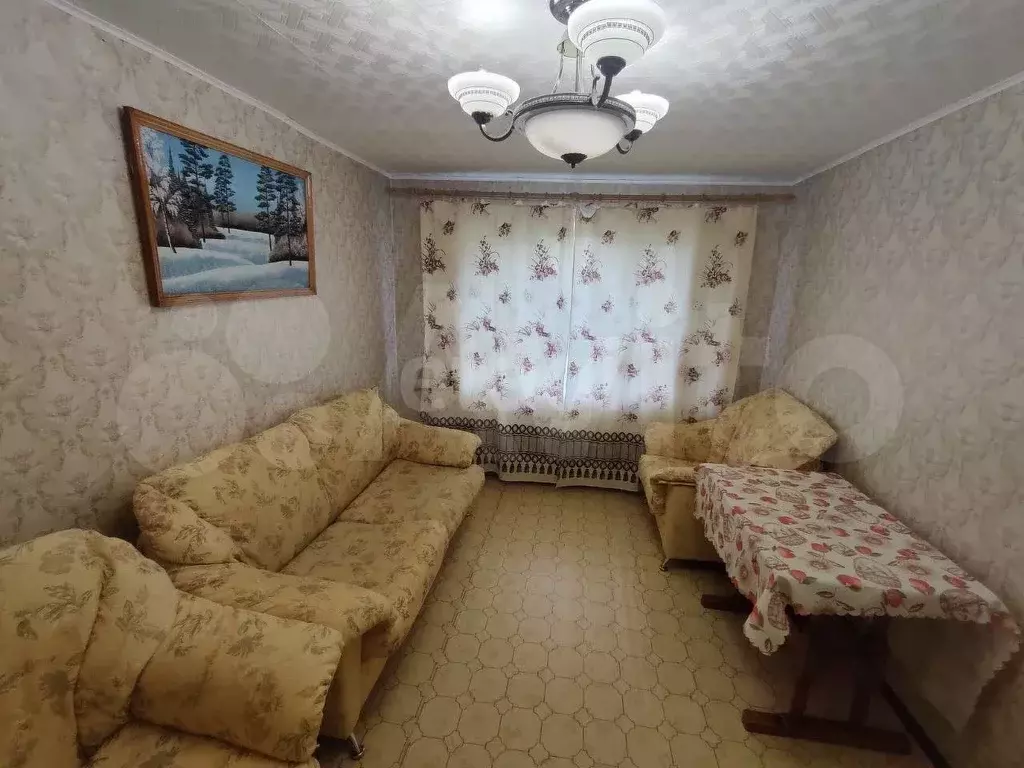 3-к. квартира, 60 м, 5/5 эт. - Фото 0