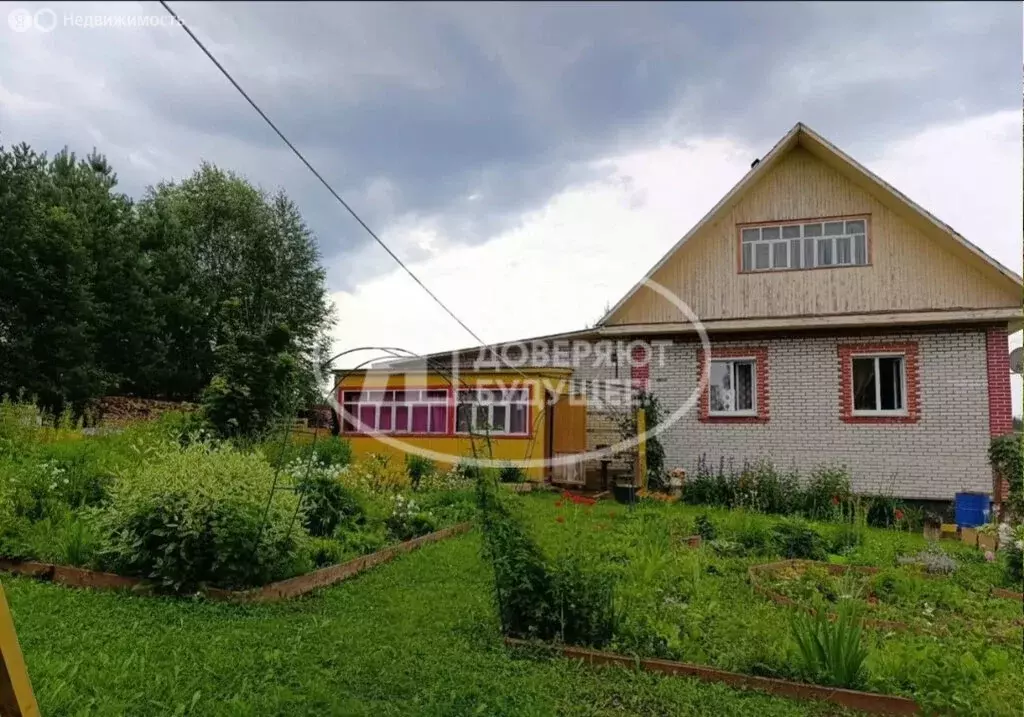Дом в Пермский край, Лысьвенский муниципальный округ, посёлок ... - Фото 1