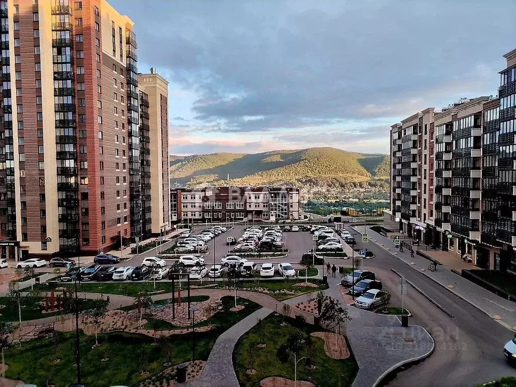 2-к кв. Красноярский край, Красноярск ул. Академгородок, 68 (58.0 м) - Фото 0