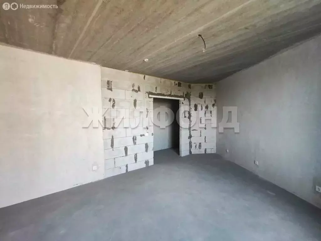 2-комнатная квартира: Новосибирск, улица Есенина, 67 (67.3 м) - Фото 1