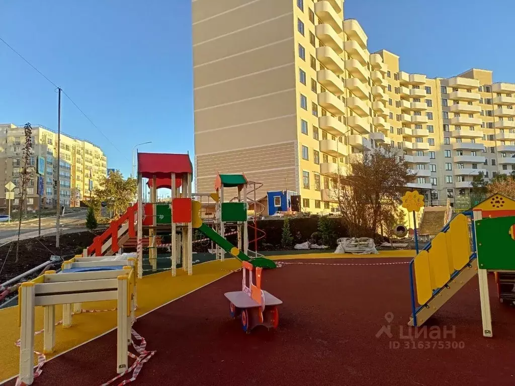 2-к кв. Краснодарский край, Геленджик ул. Маршала Жукова, 2к1 (71.48 ... - Фото 1