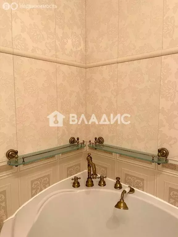 3-комнатная квартира: Нижний Новгород, Казанское шоссе, 1 (79 м) - Фото 1