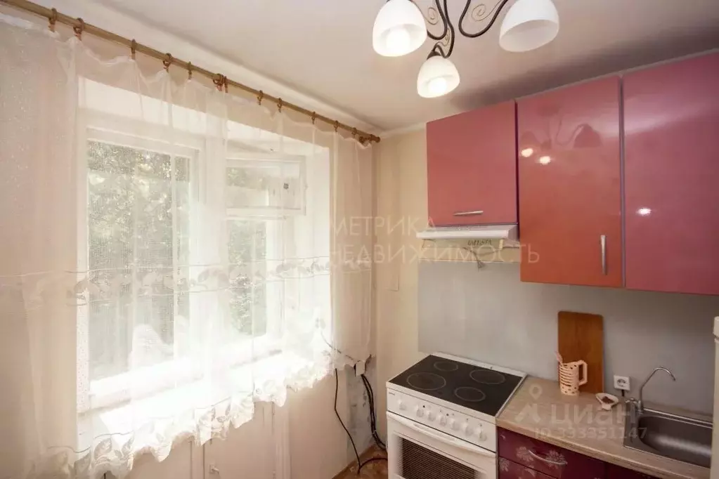 1-к кв. Тюменская область, Тюмень ул. Республики, 213 (30.0 м) - Фото 1