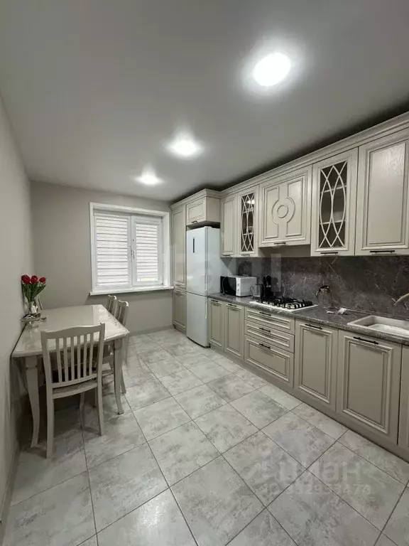 2-к кв. Дагестан, Каспийск ул. Каспийская, 4Ж (65.0 м) - Фото 1