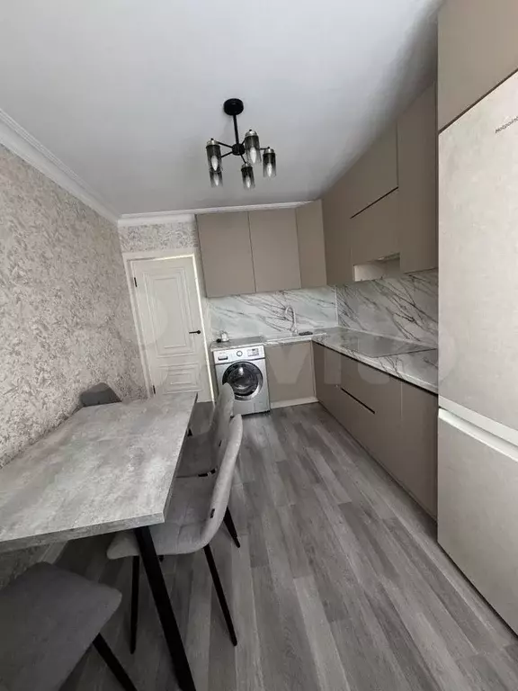 2-к. квартира, 68 м, 5/10 эт. - Фото 0