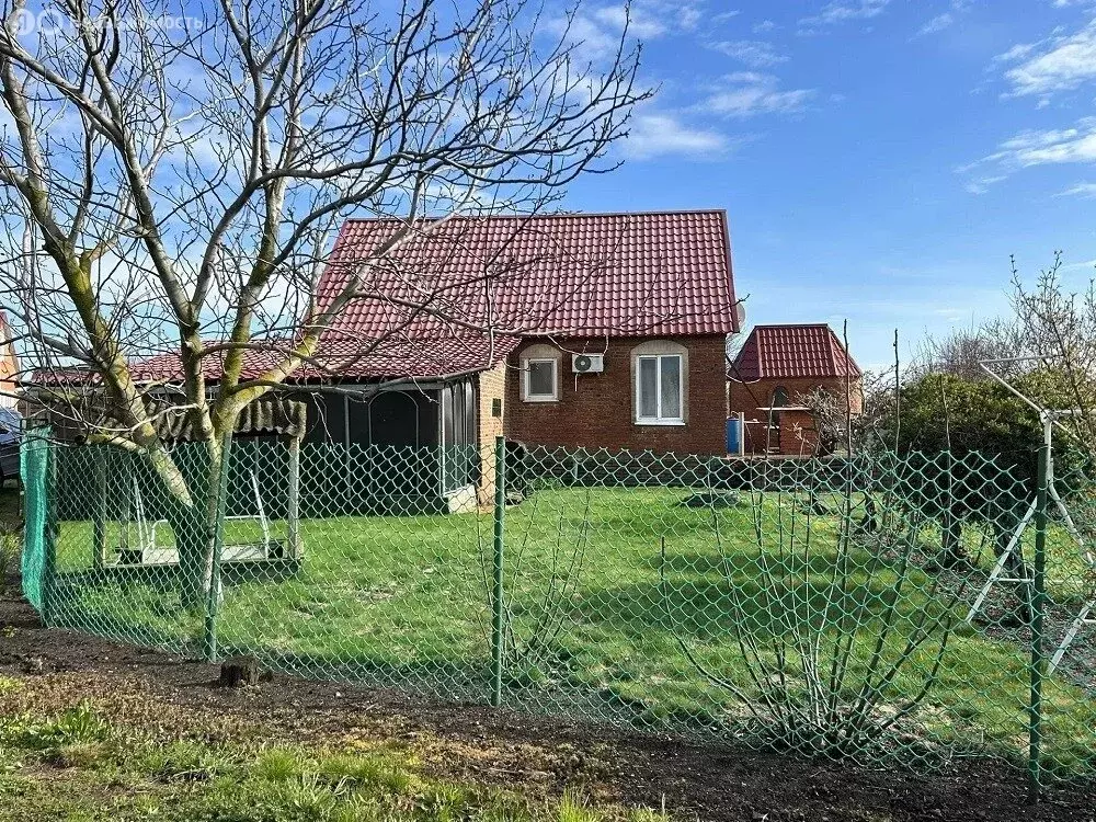 Дом в станица Старовеличковская, Солнечная улица (107 м) - Фото 1