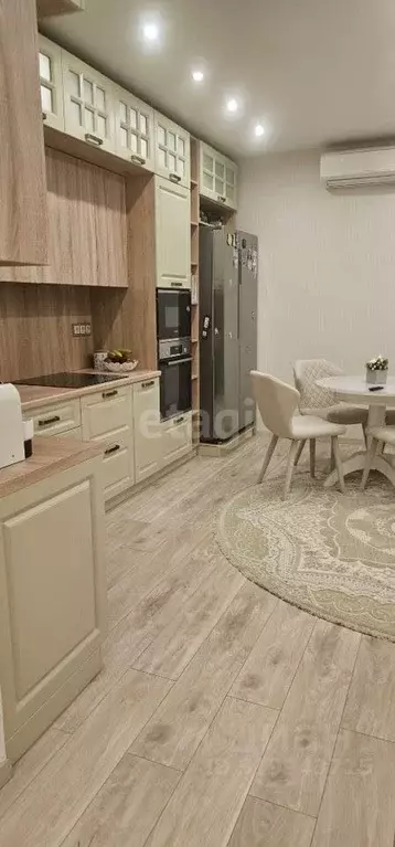 3-к кв. Новосибирская область, Новосибирск ул. Сибревкома, 9 (68.9 м) - Фото 0