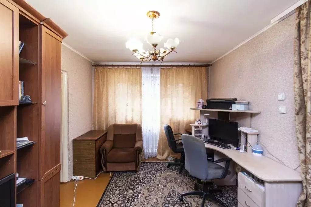 2-к кв. Тюменская область, Тюмень ул. Парфенова, 18 (45.8 м) - Фото 1