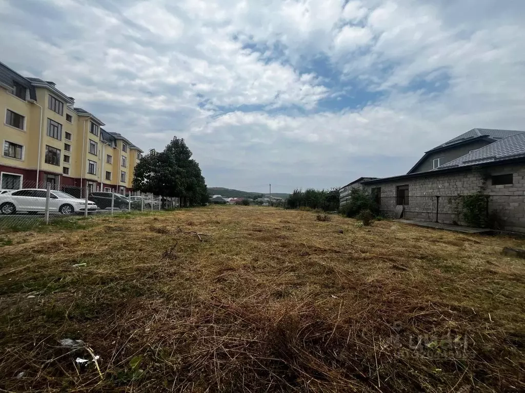 Участок в Кабардино-Балкария, Нальчик городской округ, с. Кенже ул. ... - Фото 0