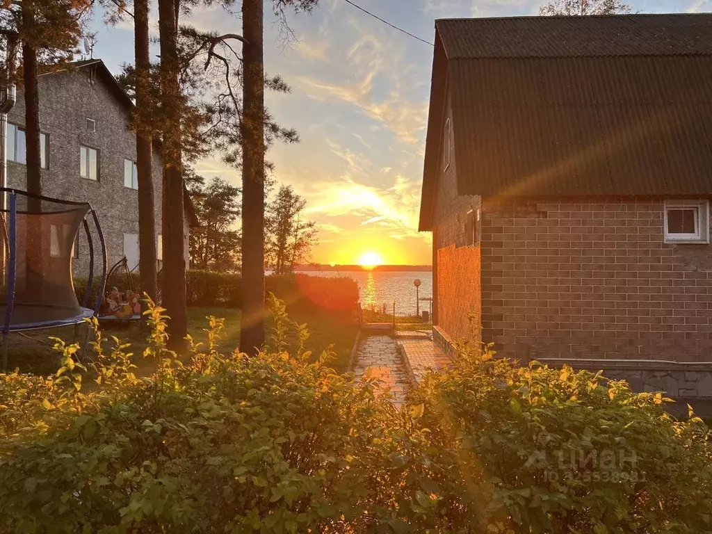 Дом в Ленинградская область, Выборгский район, Приморское городское ... - Фото 1