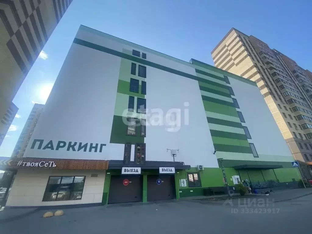 Гараж в Тюменская область, Тюмень ул. Тимофея Чаркова, 81с2 (16 м) - Фото 1