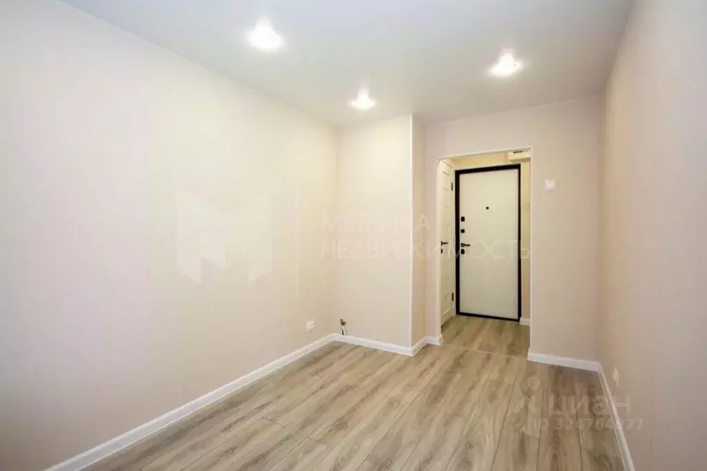 Студия Тюменская область, Тюмень Харьковская ул., 69а (12.9 м) - Фото 1