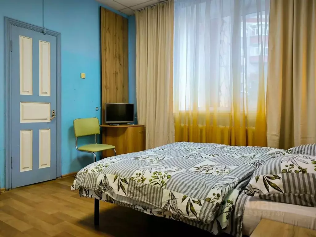 Комната Омская область, Омск ул. Стальского, 12 (12.0 м) - Фото 0