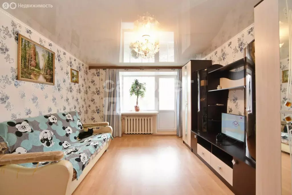 3-комнатная квартира: Киров, Нововятский район, улица Кирова, 73 (61 ... - Фото 0
