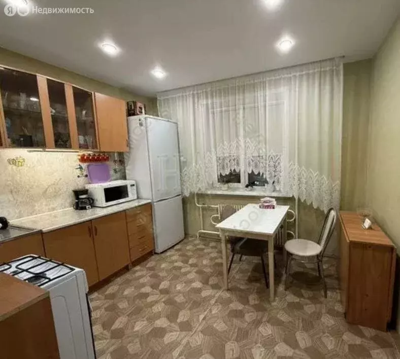 3-комнатная квартира: Курск, проспект Хрущёва, 10 (71.5 м) - Фото 1