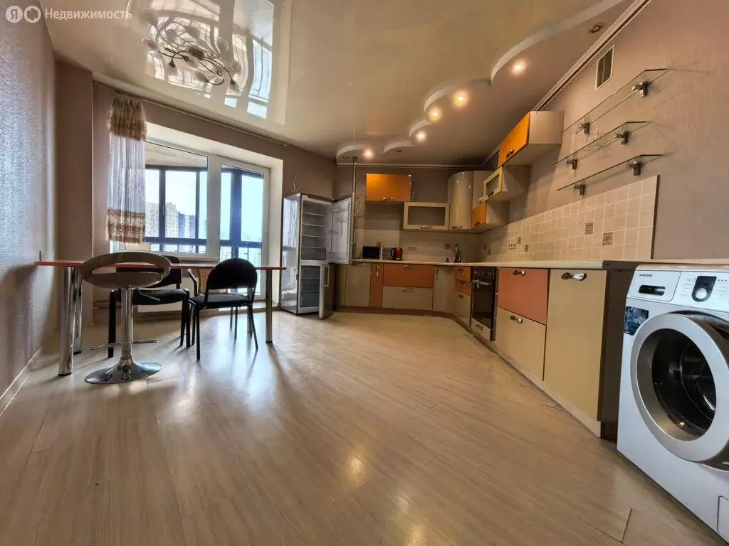 3-комнатная квартира: Волгоград, район Семь Ветров, улица 8-й ... - Фото 1