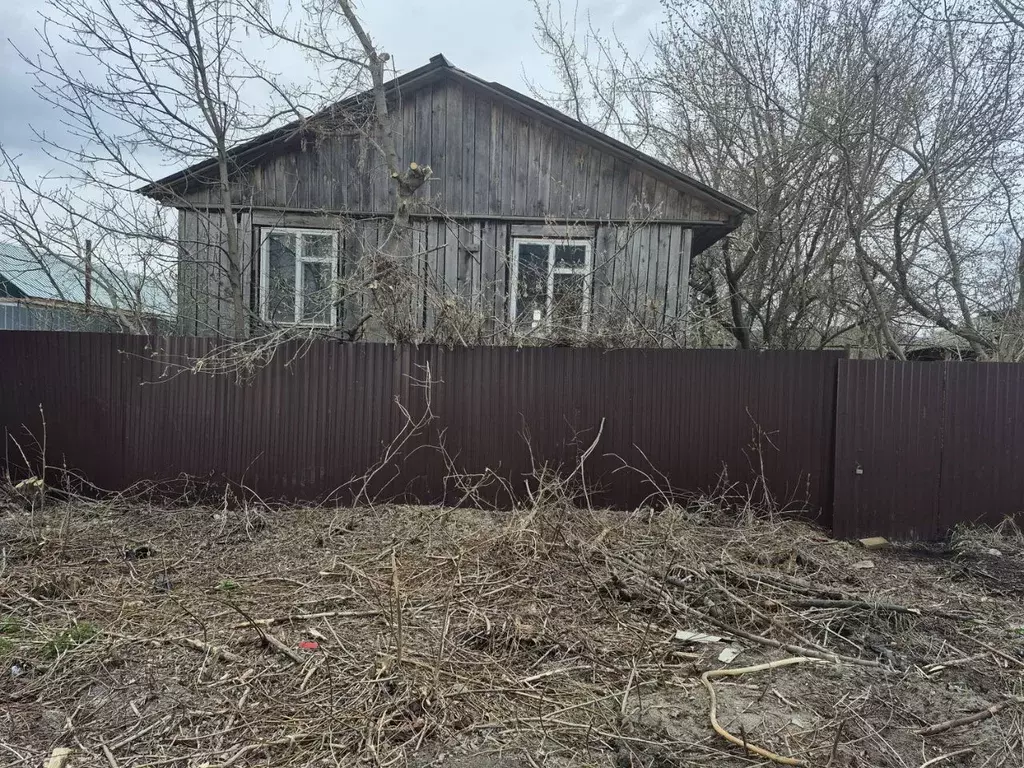 Дом в Саратовская область, Петровск ул. 25 лет Октября, 269 (72 м) - Фото 0