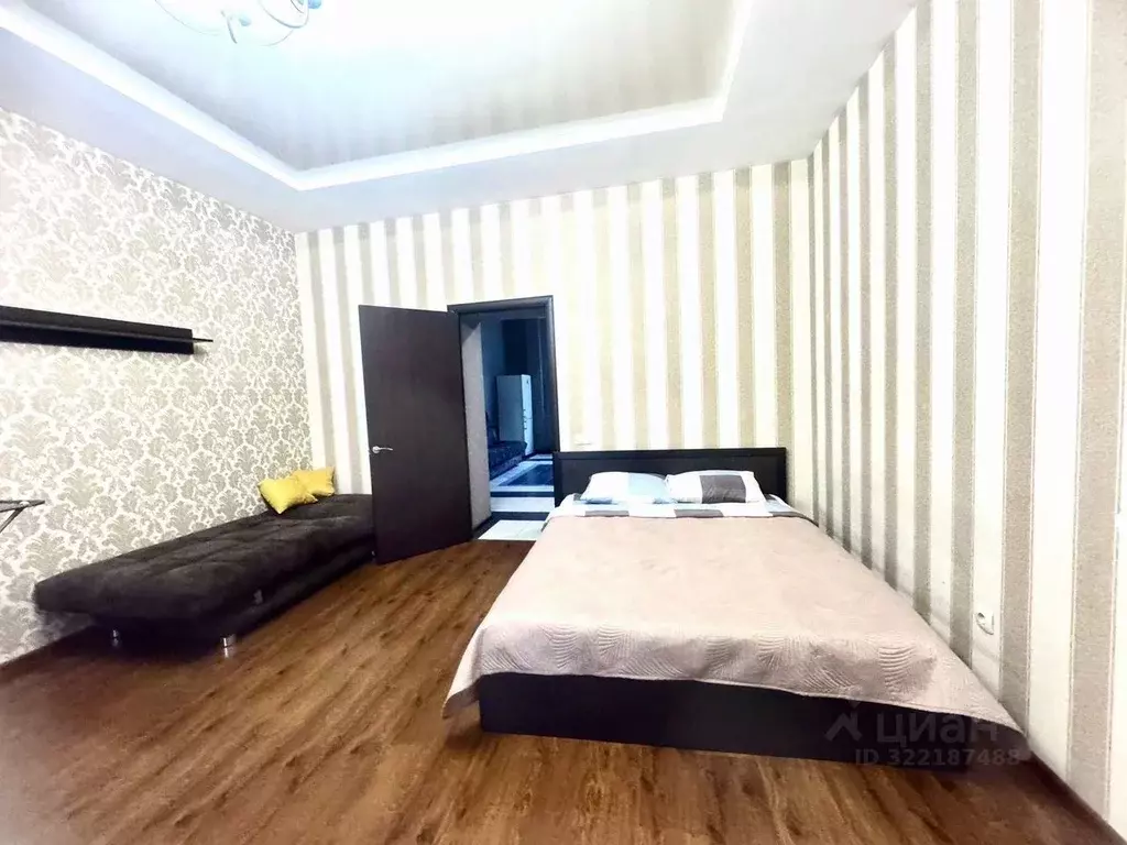 2-к кв. Волгоградская область, Волгоград ул. Аллея Героев, 4 (63.0 м) - Фото 1