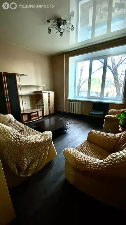 3-комнатная квартира: Абакан, улица Павших Коммунаров, 94 (65 м) - Фото 1