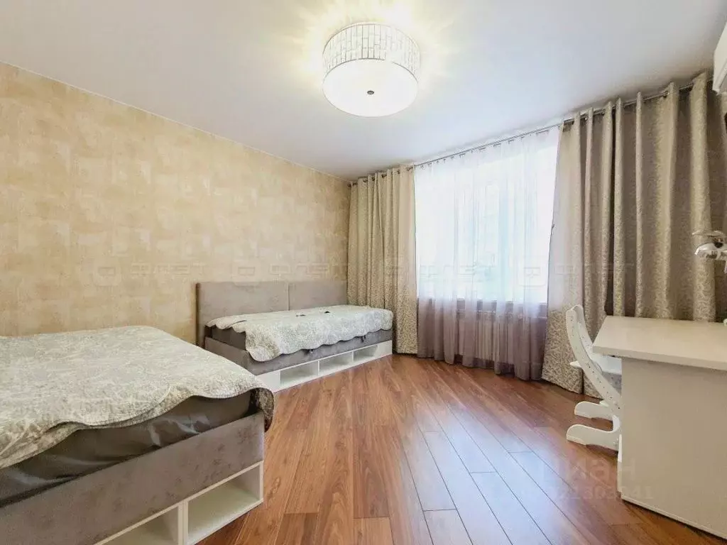 3-к кв. Татарстан, Казань ул. Адоратского, 2 (93.6 м) - Фото 1