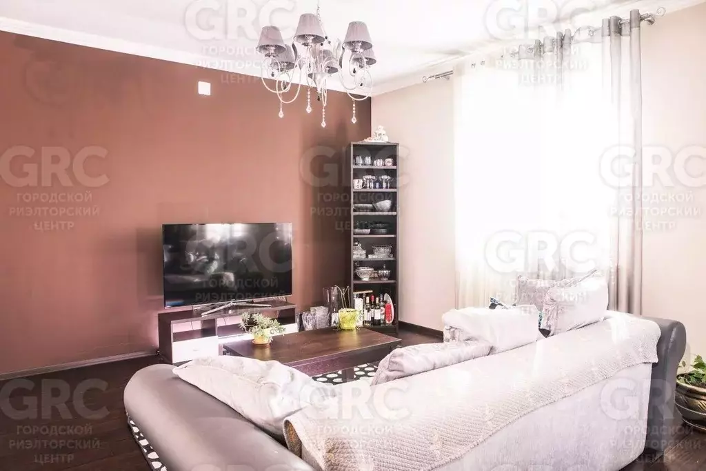 Дом в Краснодарский край, Сочи ул. Чайкиной, 10Б (235 м) - Фото 2