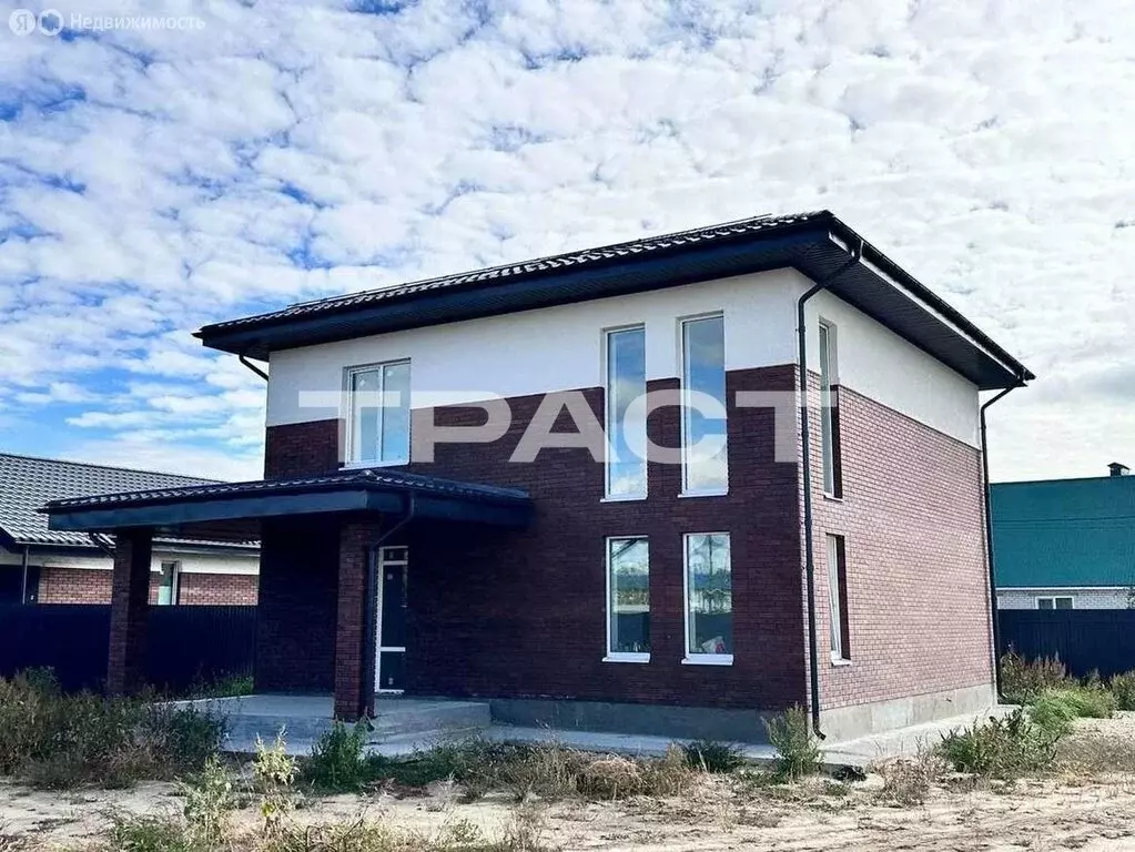 Дом в Новая Усмань, улица Пограничников, 1А (150 м) - Фото 1