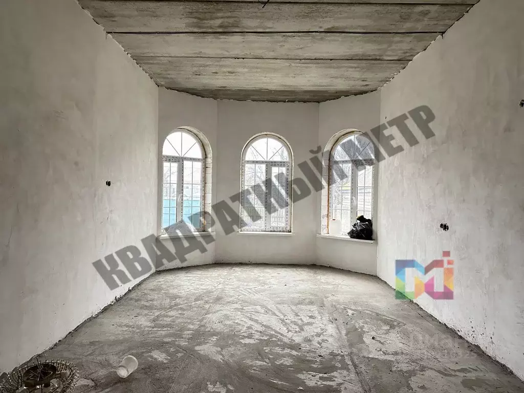 Дом в Калмыкия, Элиста ул. Чернышевского (450 м) - Фото 2
