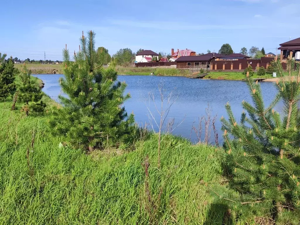 Участок в Московская область, Серпухов городской округ, д. Глазово, ... - Фото 0