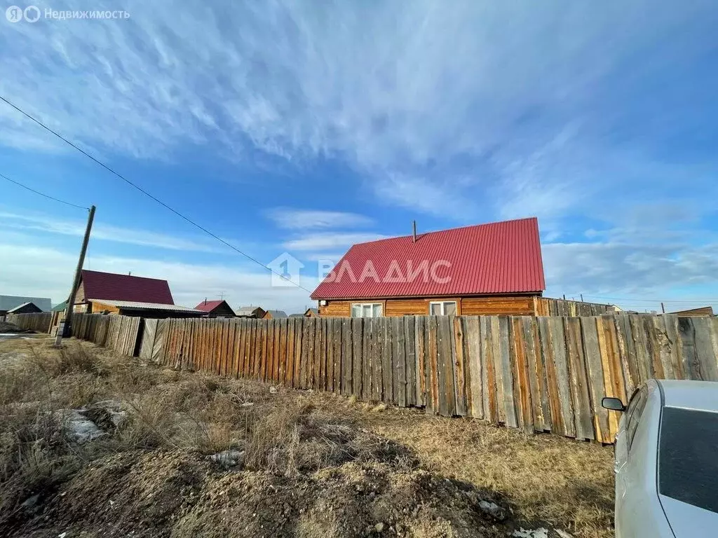 Дом в Иволгинский район, сельское поселение Гурульбинское, село ... - Фото 1