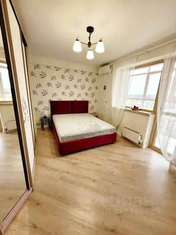 3-к кв. Татарстан, Казань ул. Сибирский Тракт, 23Б (80.0 м) - Фото 1