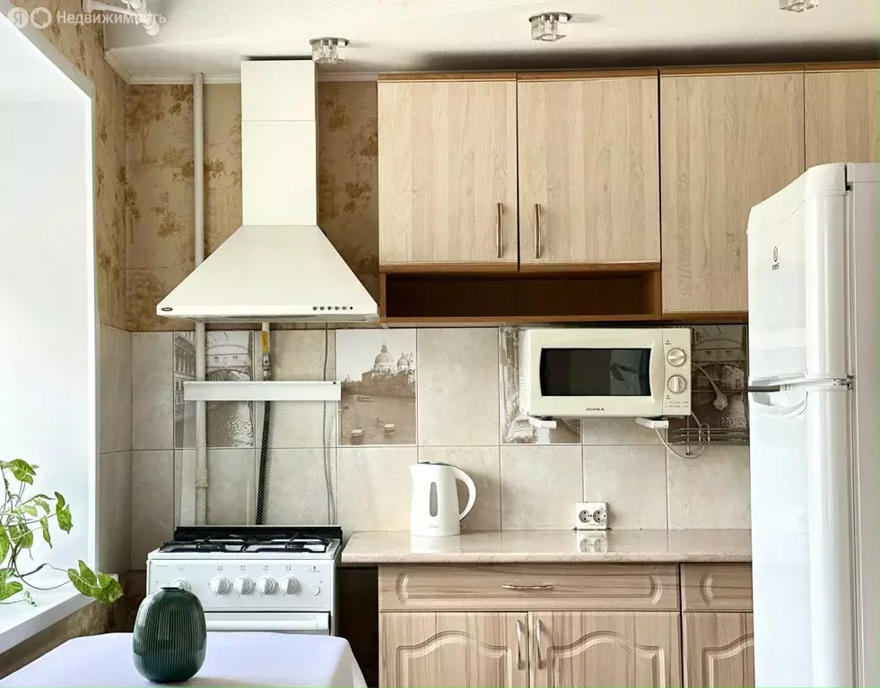 1-комнатная квартира: Екатеринбург, улица Лобкова, 81 (31.4 м) - Фото 0