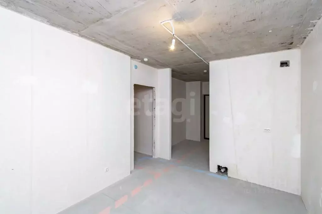 1-к кв. Тюменская область, Тюмень Харьковская ул., 76 (33.8 м) - Фото 1