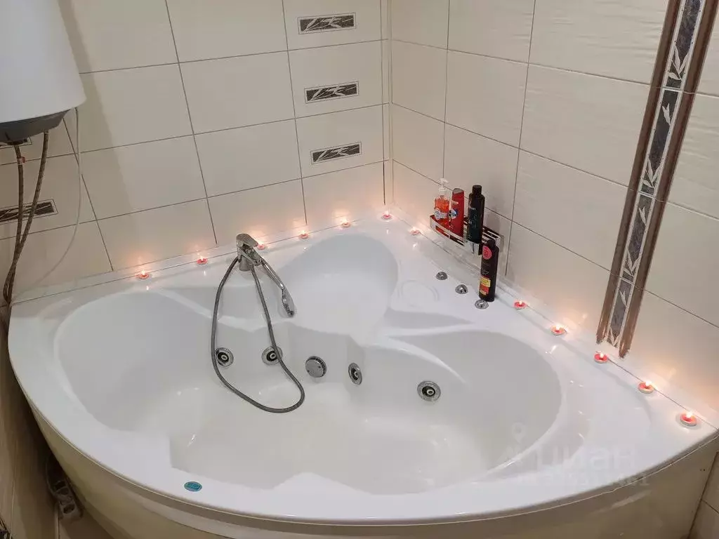 3-к кв. Башкортостан, Уфа ул. Калинина, 13 (90.0 м) - Фото 1