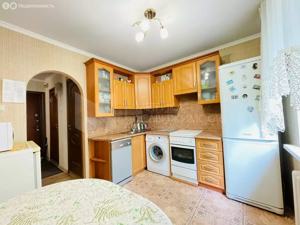 2-комнатная квартира: Тюмень, улица Домостроителей, 8 (50.4 м) - Фото 1