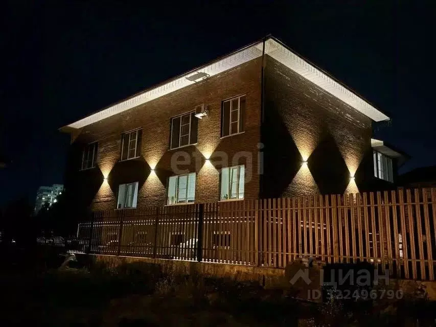 Дом в Вологодская область, Вологда Восточная ул., 1Г (800 м) - Фото 1