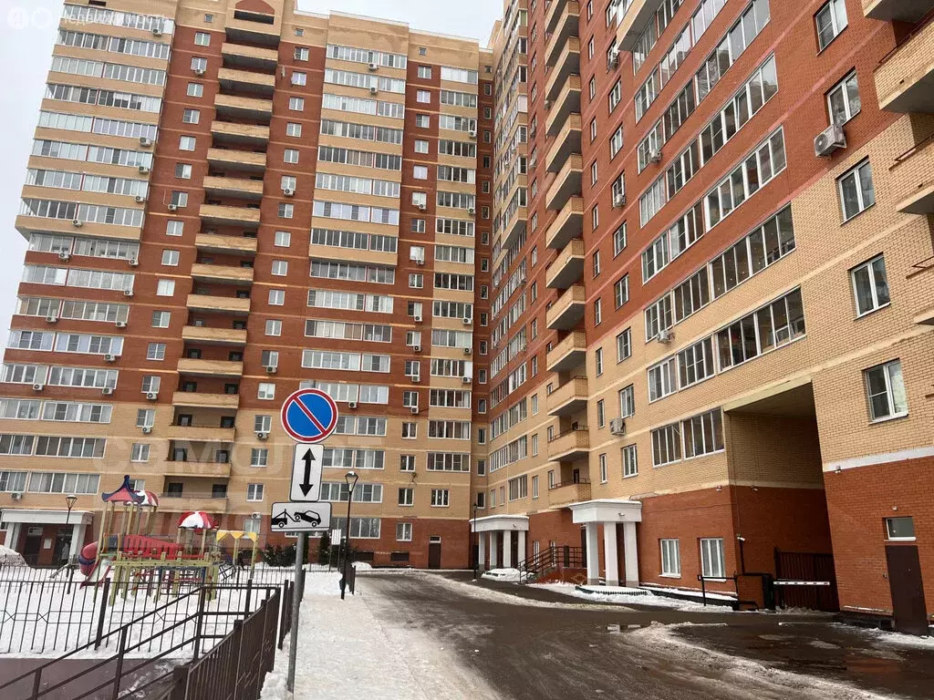 3-комнатная квартира: Голицыно, Заводской проспект, 12 (92 м) - Фото 0