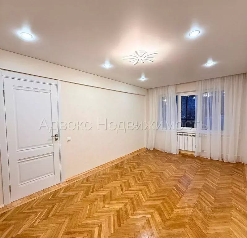 3-к кв. Санкт-Петербург ул. Руставели, 34К1 (55.7 м) - Фото 1