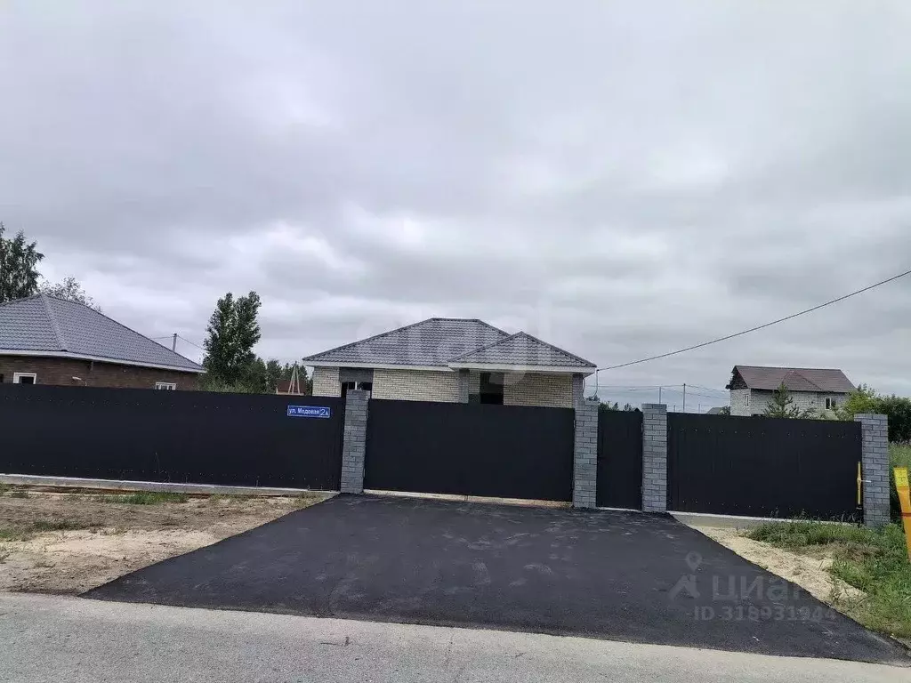 Дом в Тюменская область, Тюменский район, д. Нариманова ул. Медовая ... - Фото 1