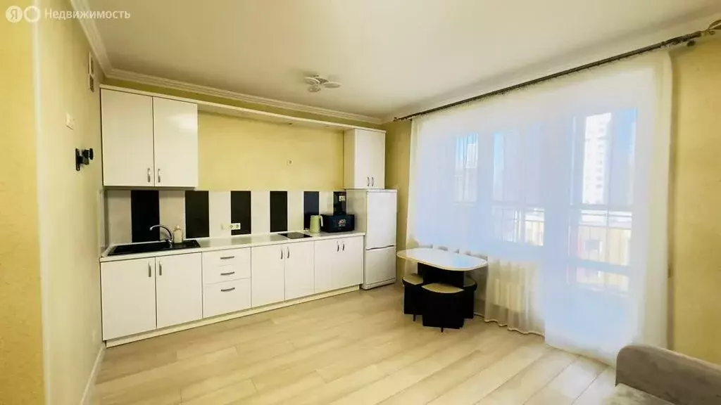 Квартира-студия: Казань, улица Родины, 26Е (28.7 м) - Фото 1