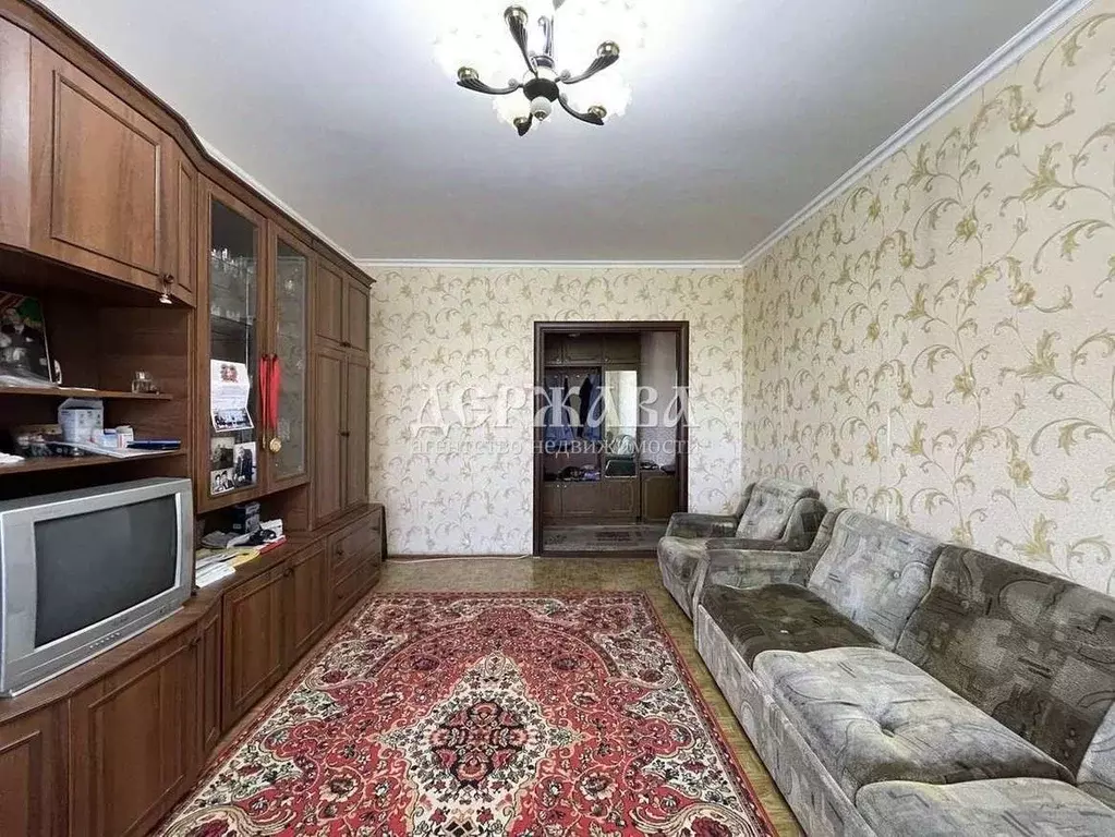 3-к кв. Белгородская область, Старый Оскол Жукова мкр, 42 (63.8 м) - Фото 1