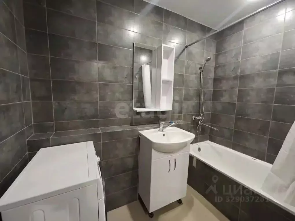 Комната Удмуртия, Ижевск Буммашевская ул., 21 (12.8 м) - Фото 1