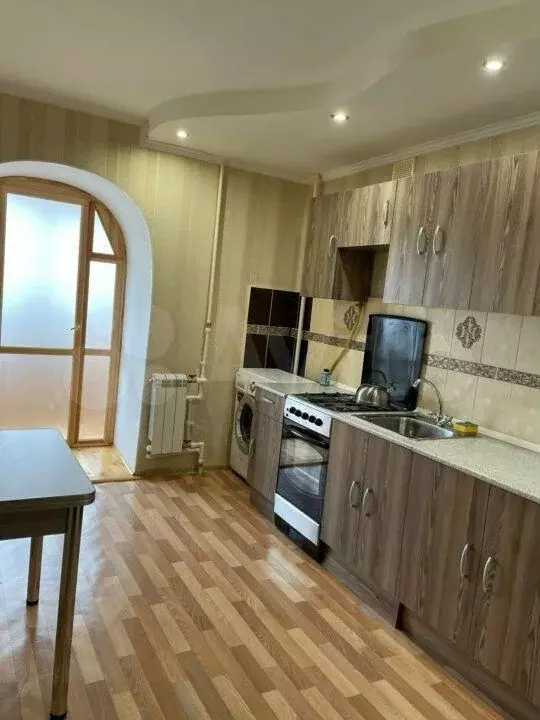 1-к. квартира, 40 м, 2/9 эт. - Фото 0