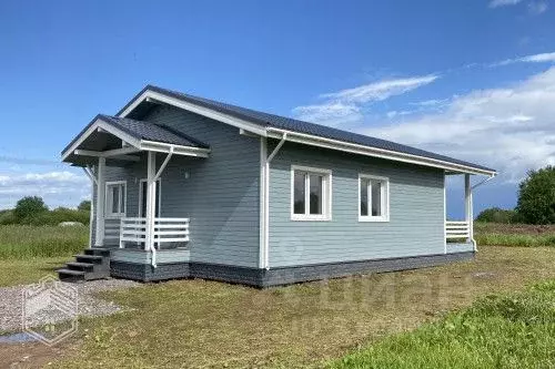 Дом в Новгородская область, Новгородский район, Савинское с/пос, пос. ... - Фото 0