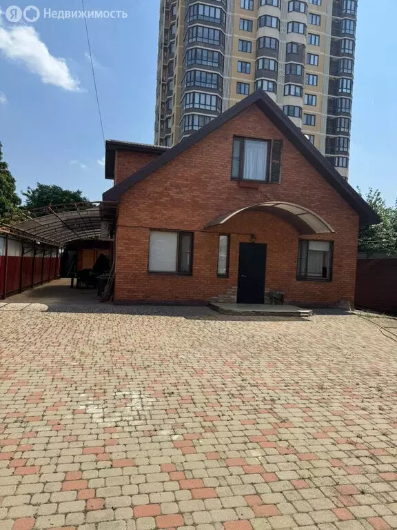 Дом в Краснодар, микрорайон Центральный, улица Кутузова, 64 (178 м) - Фото 0
