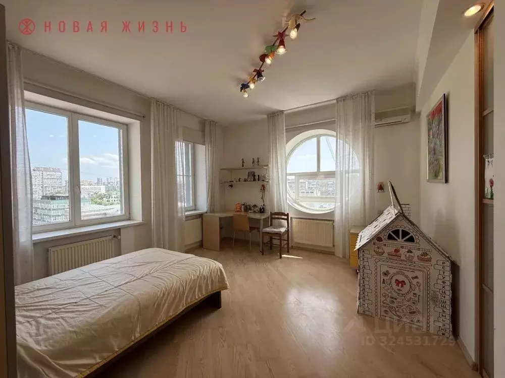 3-к кв. Самарская область, Самара Лесная ул., 9 (140.0 м) - Фото 1