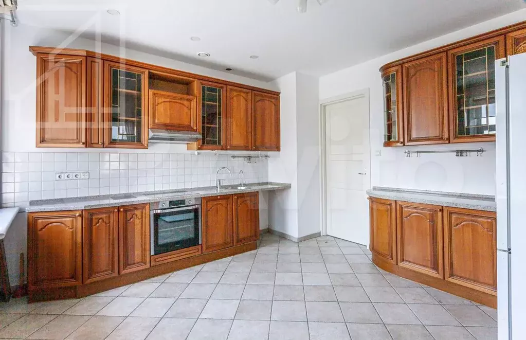 5-к. квартира, 153 м, 5/5 эт. - Фото 0