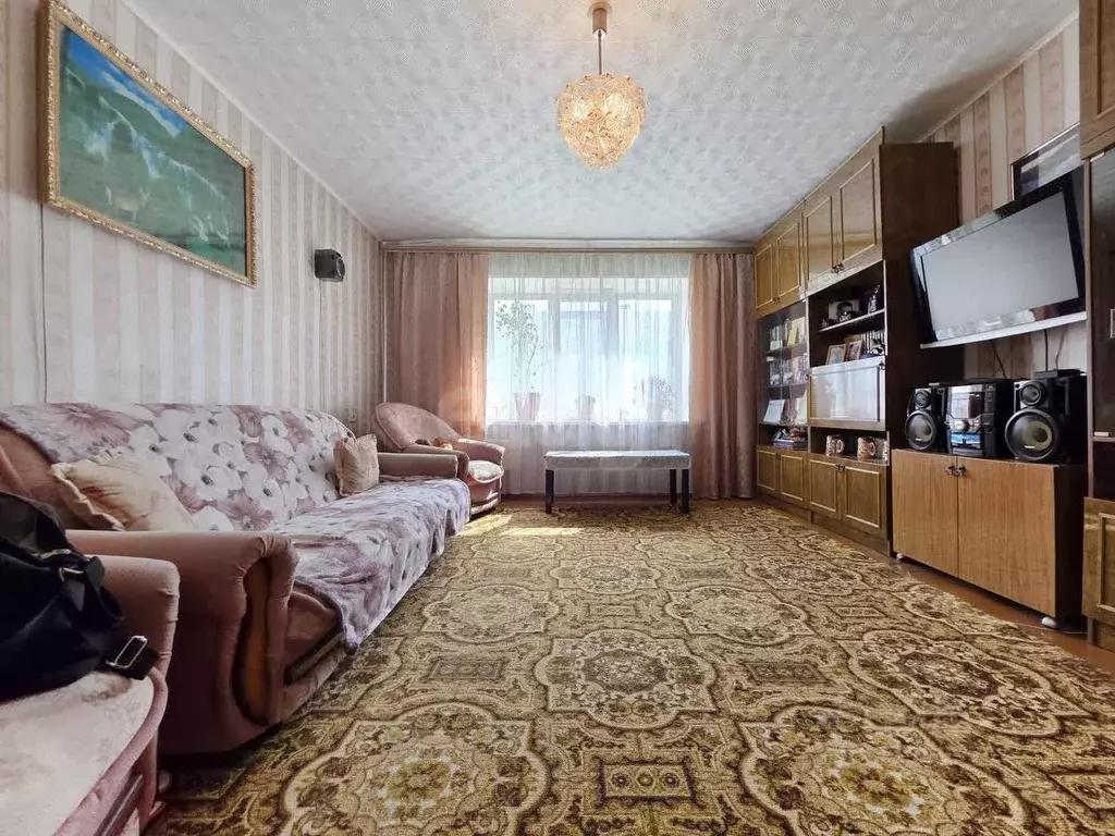 4-к кв. Свердловская область, Нижний Тагил Черноисточинское ш., 1 ... - Фото 0