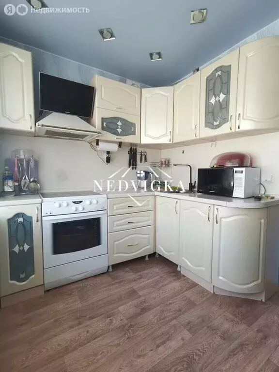 3-комнатная квартира: Мирный, улица Тихонова, 29/2 (64.4 м) - Фото 1